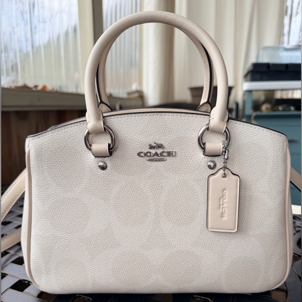 Coach Savannah Small Carryall Bag